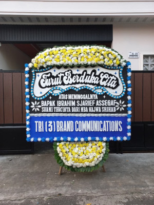 Papan Bunga Duka di Garoga